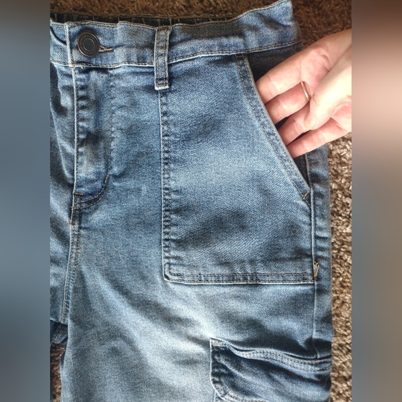 SO High Rise Utility Cargo Joggers Medium - Picture 4 of 9